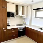 Apartment New Stunning Ocean Aprt In 